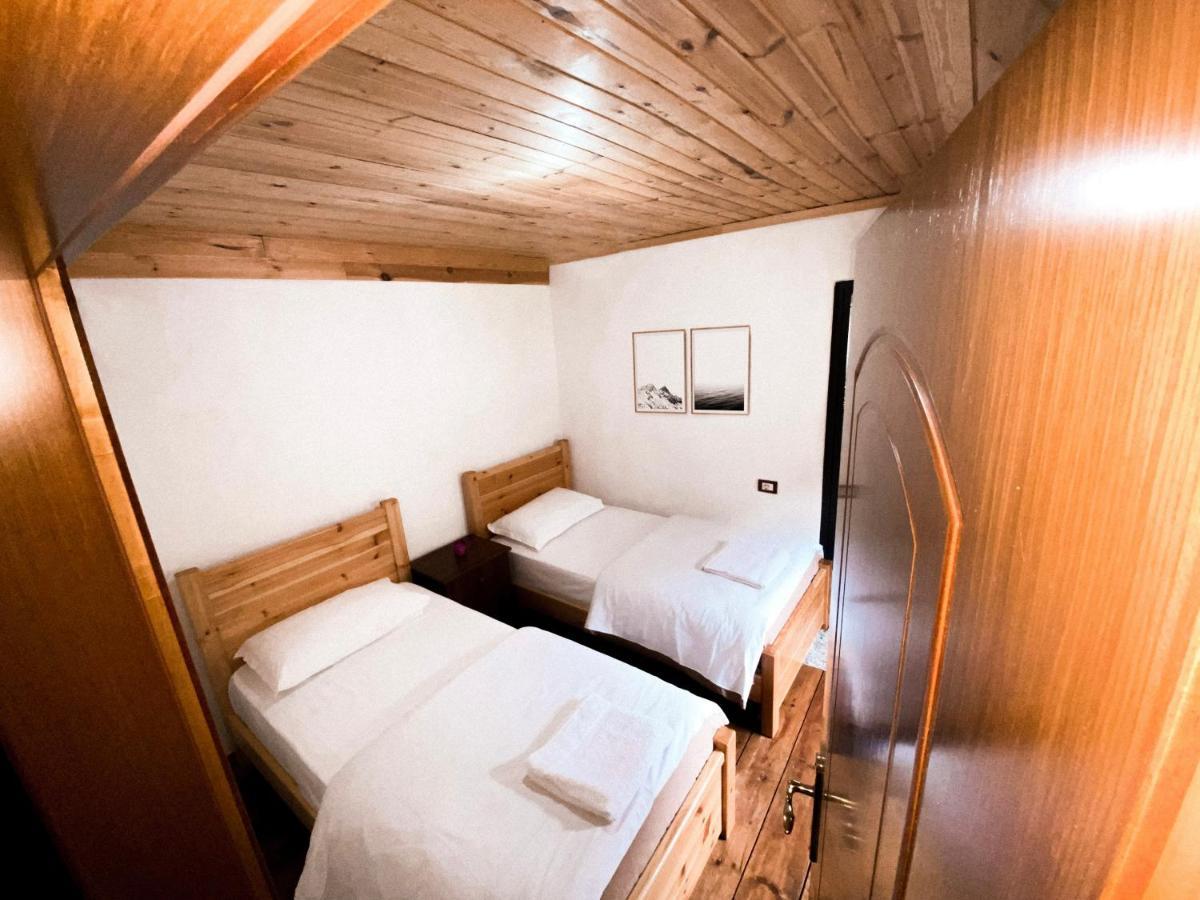 Guesthouse Pashko Theth Extérieur photo