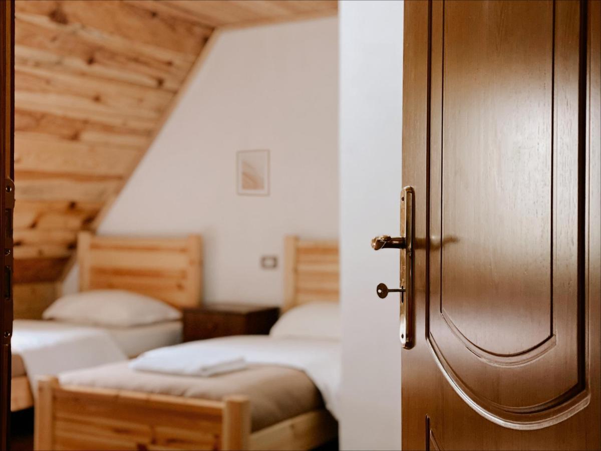 Guesthouse Pashko Theth Extérieur photo